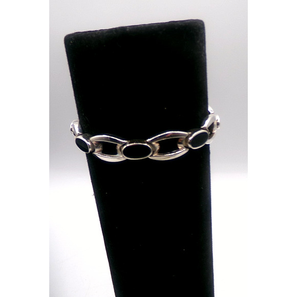 VINTAGE STERLING SILVER & ONYX BRACELET Oval Link Chain link clasp closure - Picture 3 of 16